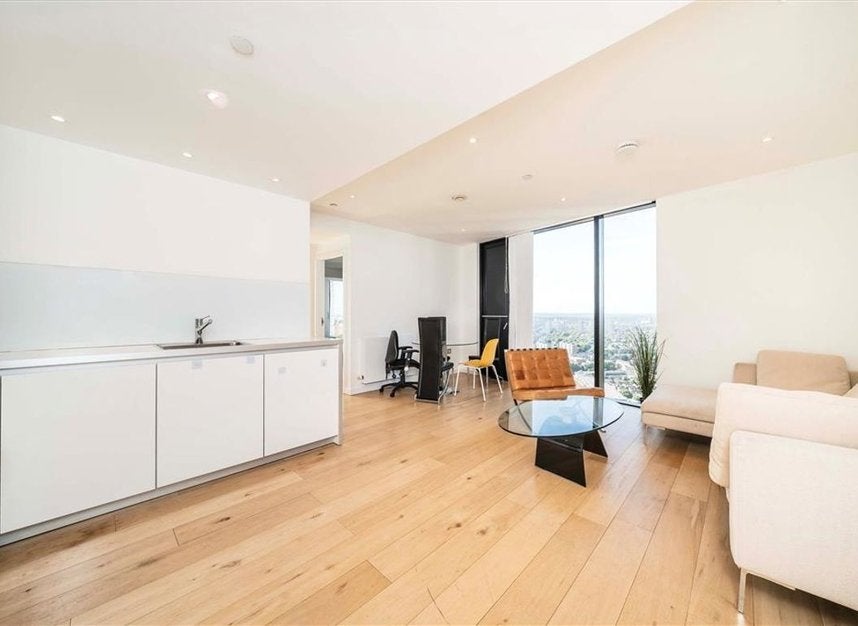 Flat Walworth Road in London