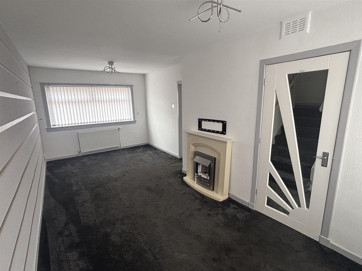 Flat Denholm Drive in Wishaw