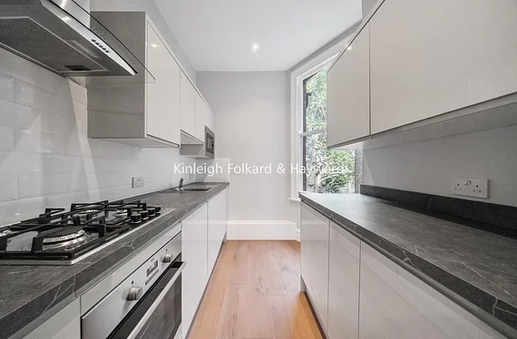 Flat Cormont Road in Greater London