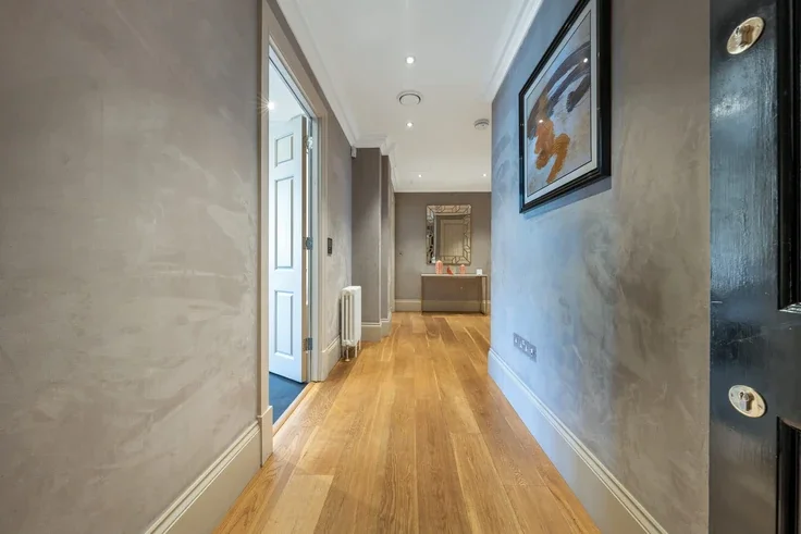 Flat Hertford Street in City of Westminster