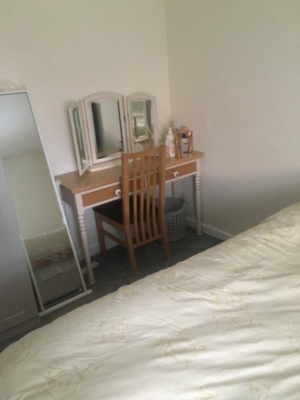 Room Hollystone Drive in South Tyneside