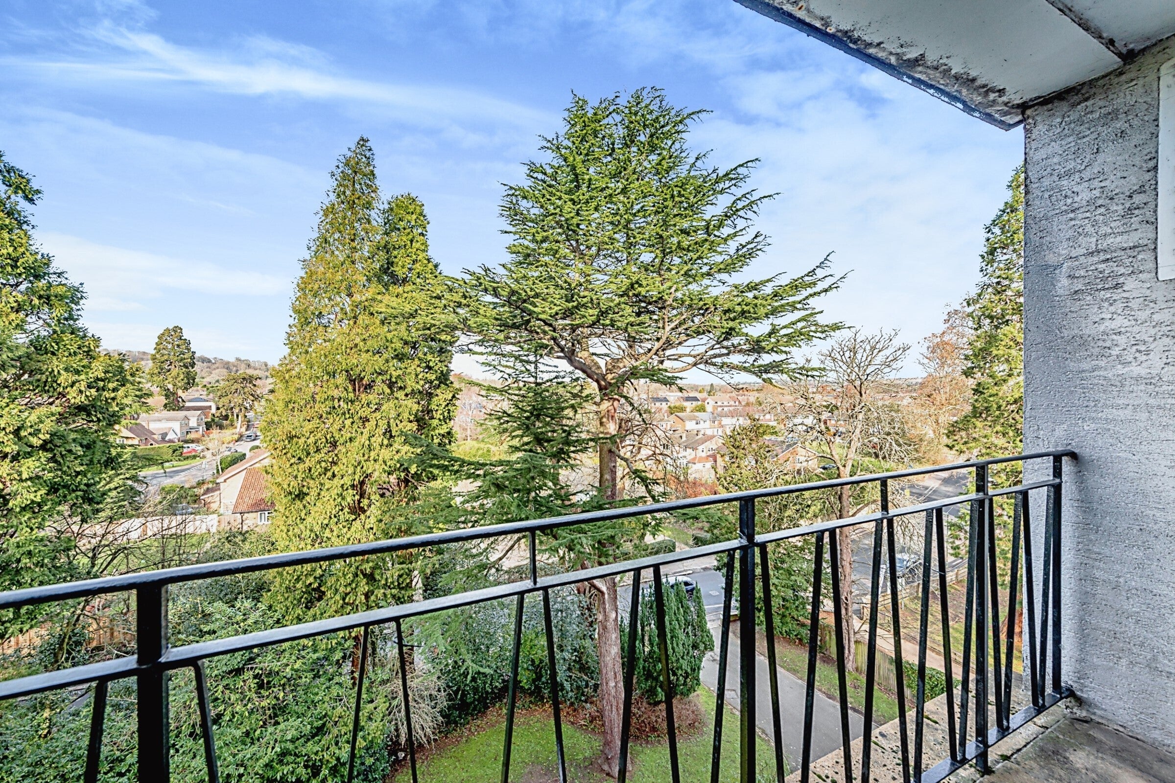 Flat Linkfield Lane in Reigate and Banstead