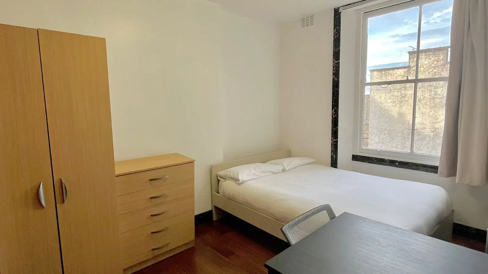 Flat Amberley Road in City of Westminster