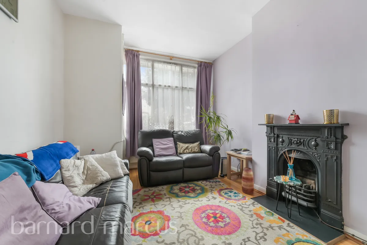 House Westcote Road in Greater London