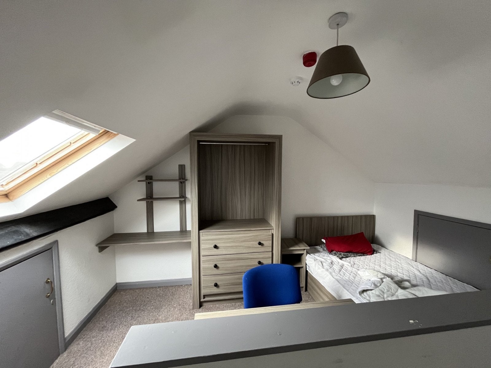 Room William Street in Charnwood