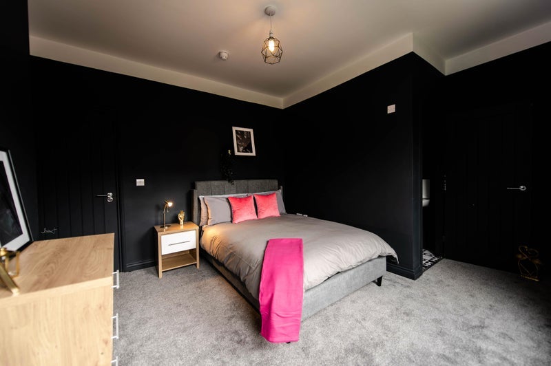 Room Back Graveley Street in Leeds