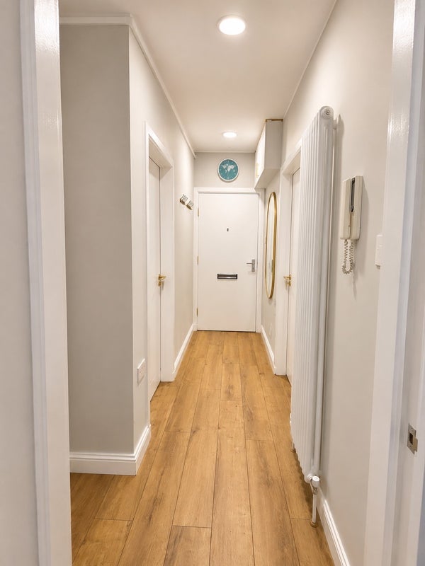 Flat Wardieburn Road in City of Edinburgh
