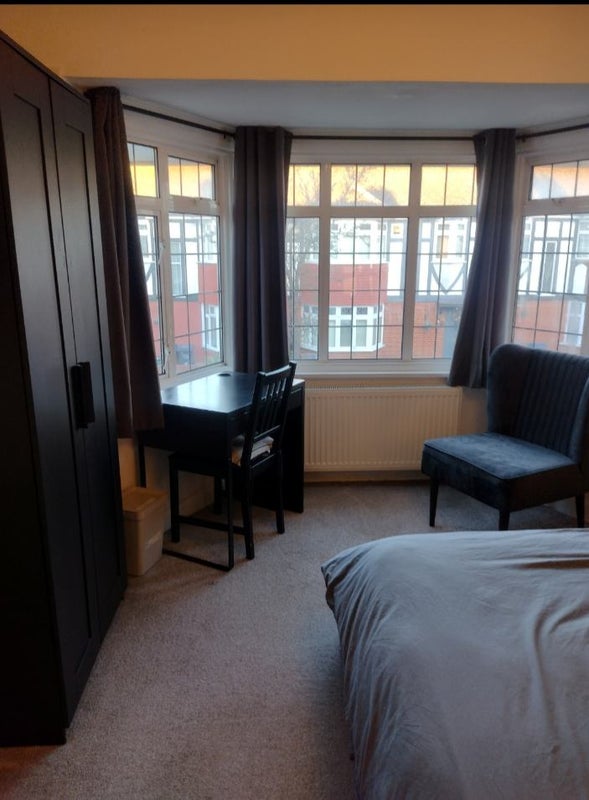 Room Oxford Close in Greater London
