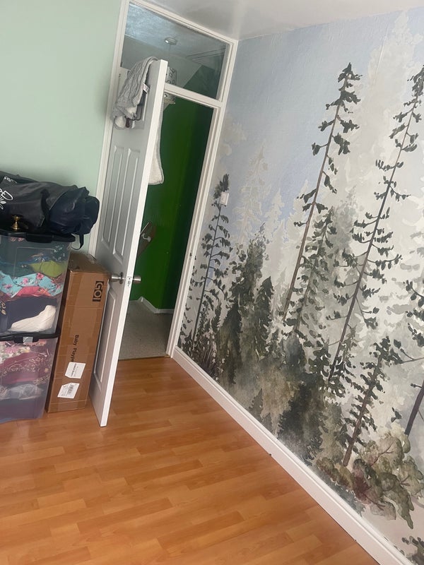 Room Aldrich Avenue in Coventry