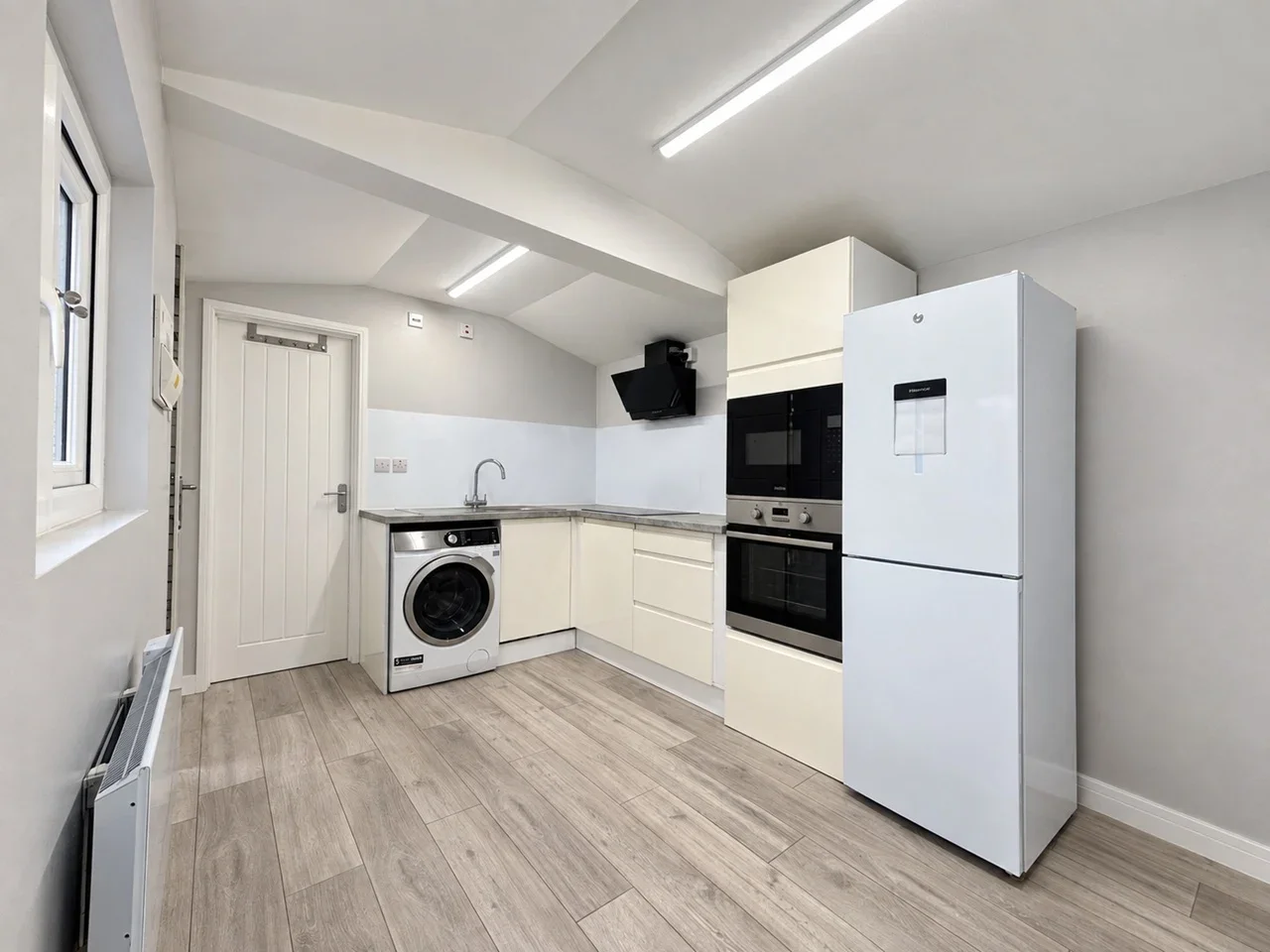 Flat Plumer Road in High Wycombe
