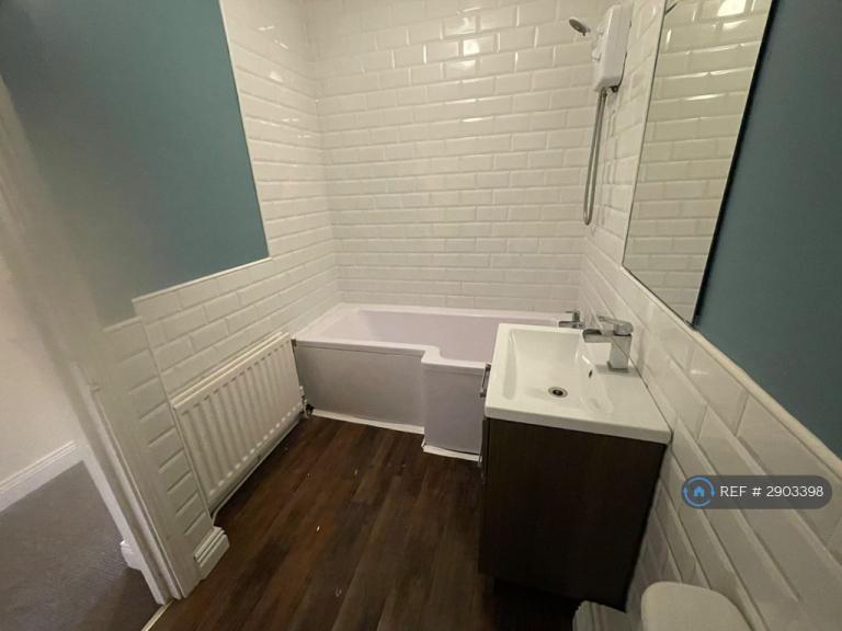 Flat Woodside in Sunderland