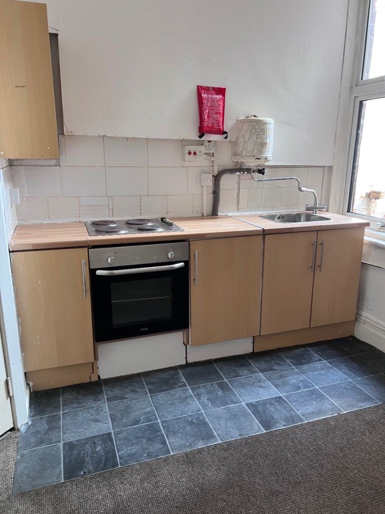 Flat Crystal Road in Blackpool