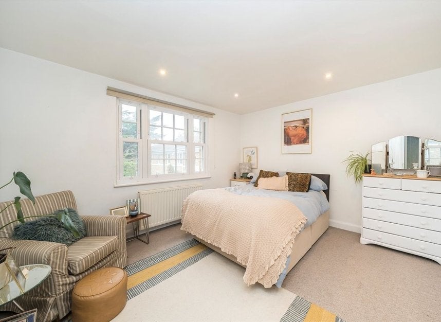 Flat Langford Green in Greater London