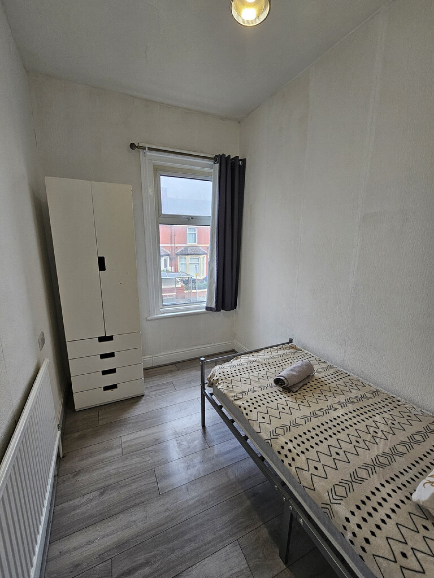 Room Queen Victoria Road in Blackpool