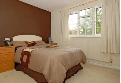 House Manor Waye in Greater London