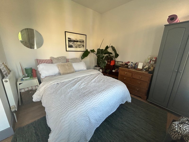 Room Merton Road in Greater London
