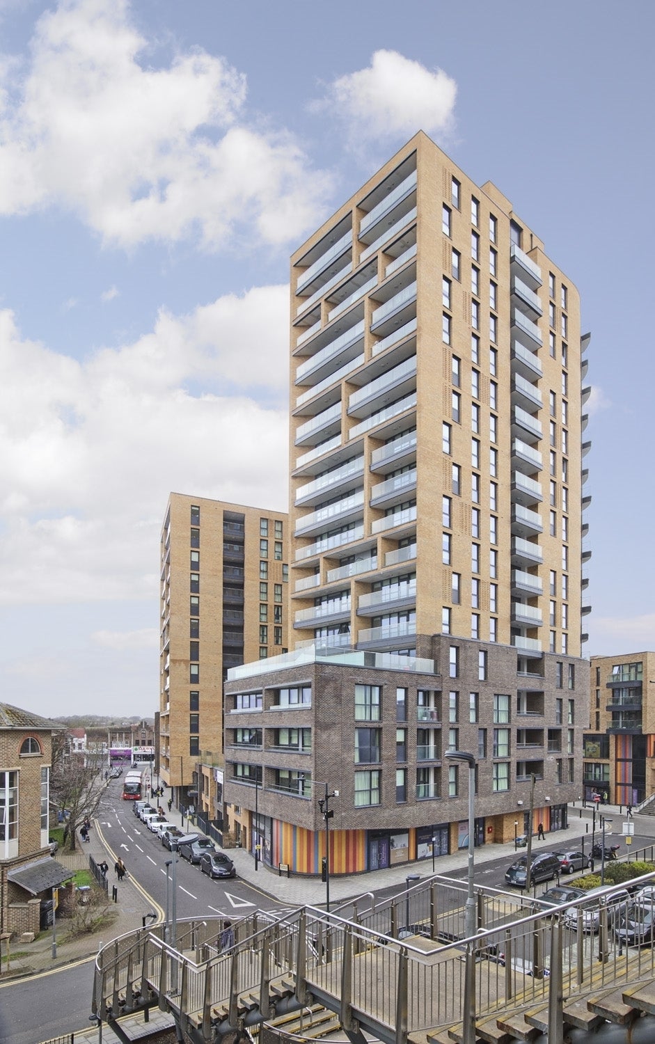 Flat Curtis Lane in Greater London