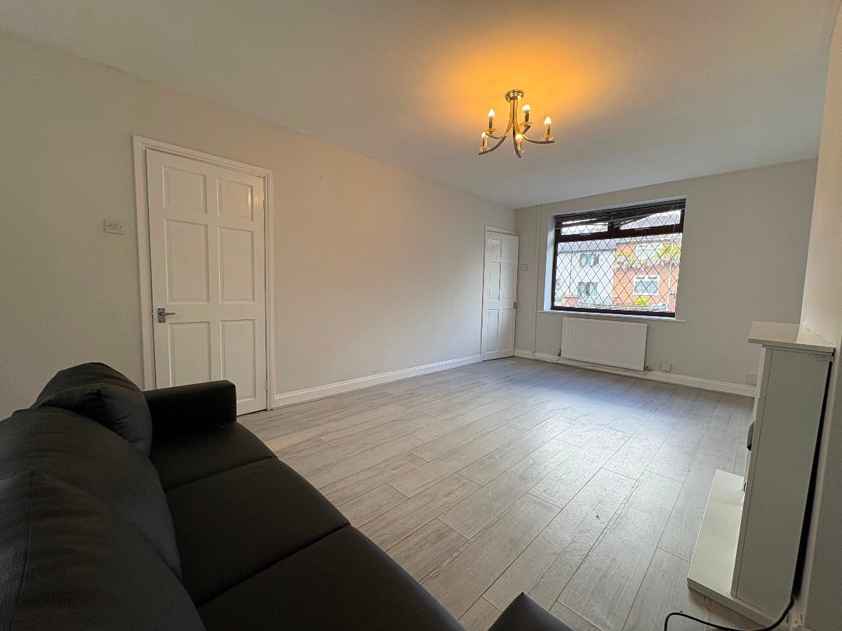 House Rowrah Crescent in Middleton