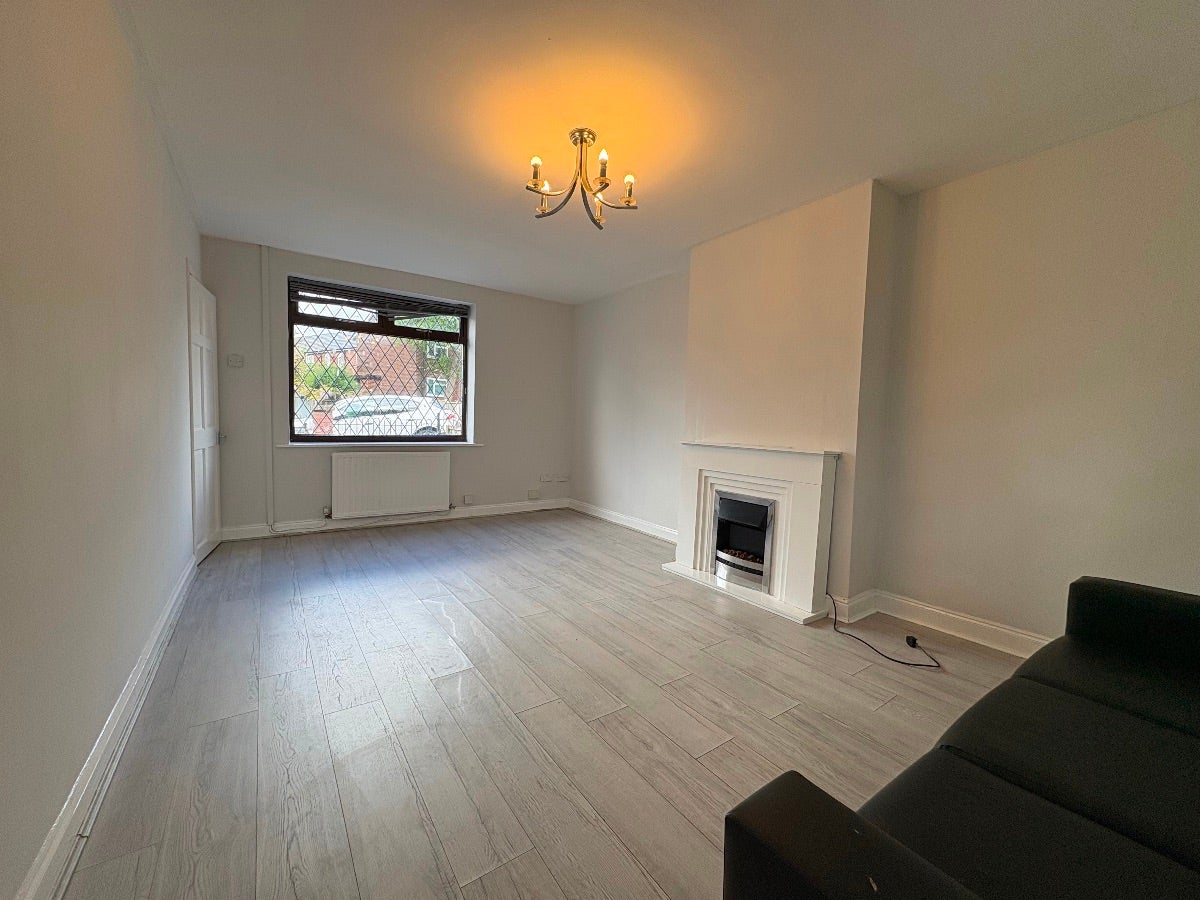 House Rowrah Crescent in Middleton