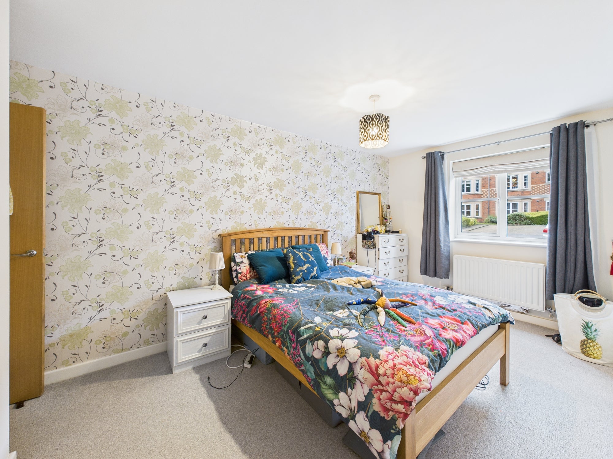Flat Wycliffe Court in Chester