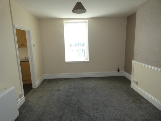 Flat Osbourne Way in Preston