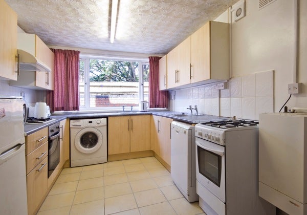 Flat Bentinck Road in Nottingham