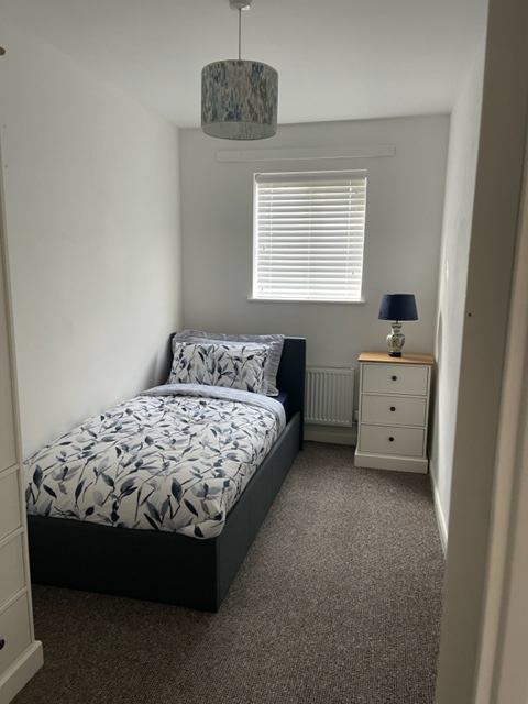 Room Upperfield Close in Redditch