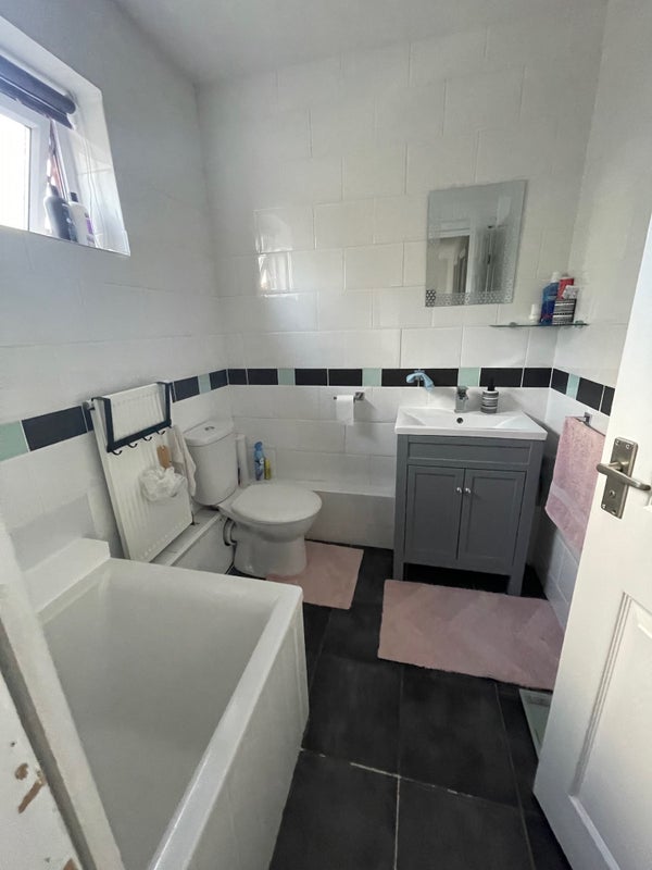 Room Upperfield Close in Redditch