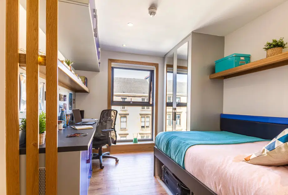 Room Argyle Street in Glasgow
