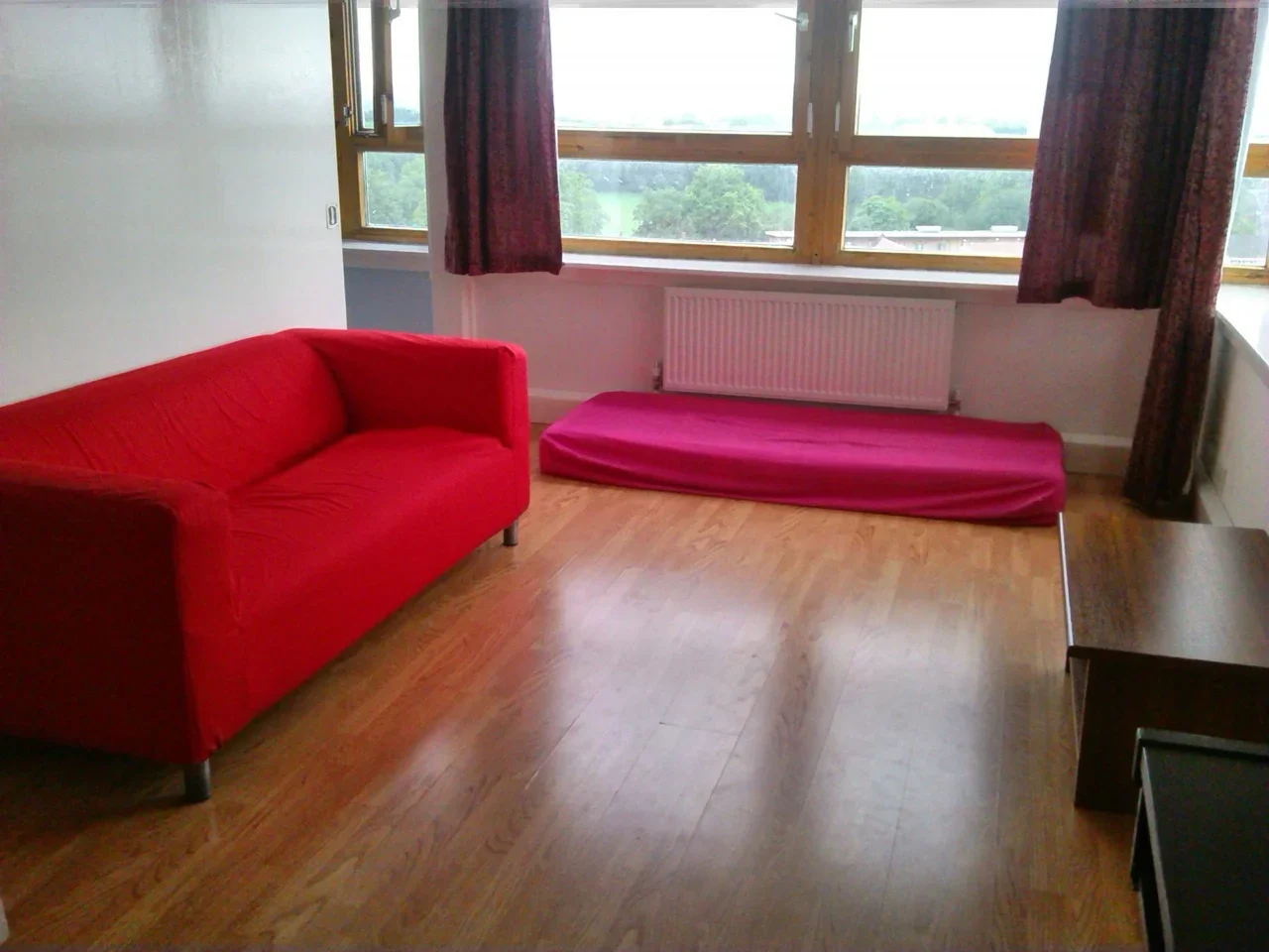 Flat Oxestalls Road in Greater London
