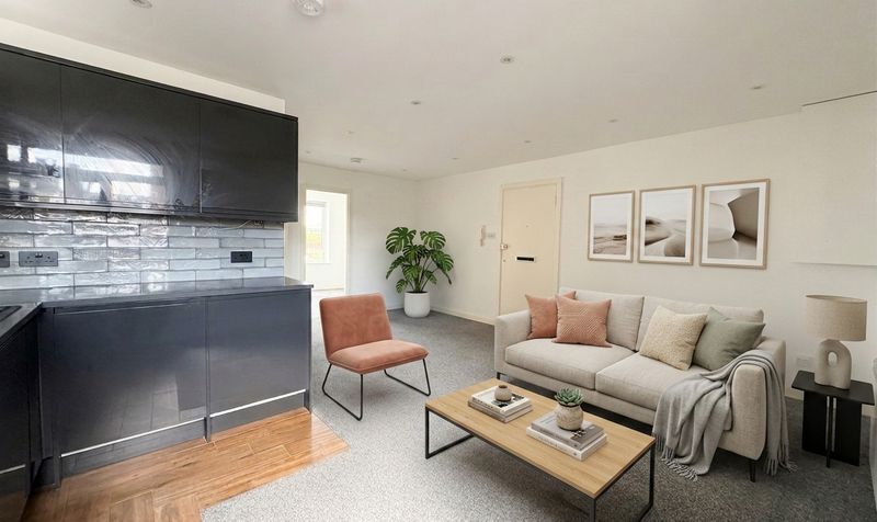 Flat Hatherley Road in Greater London