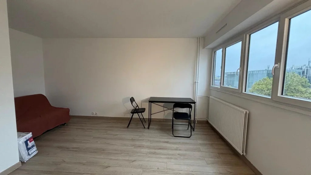 Flat Voie D/12 in Paris