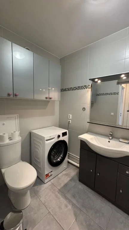 Flat Voie D/12 in Paris