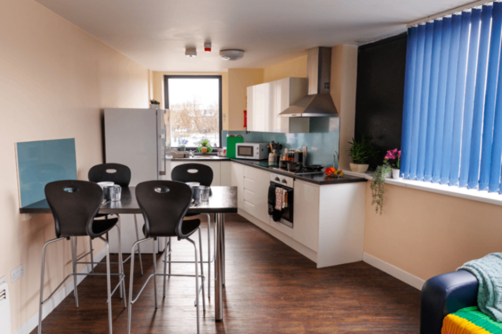 Room Saint Mary's Road in Sheffield