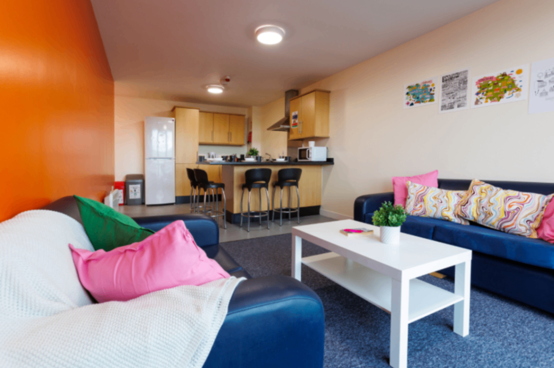 Room Saint Mary's Road in Sheffield