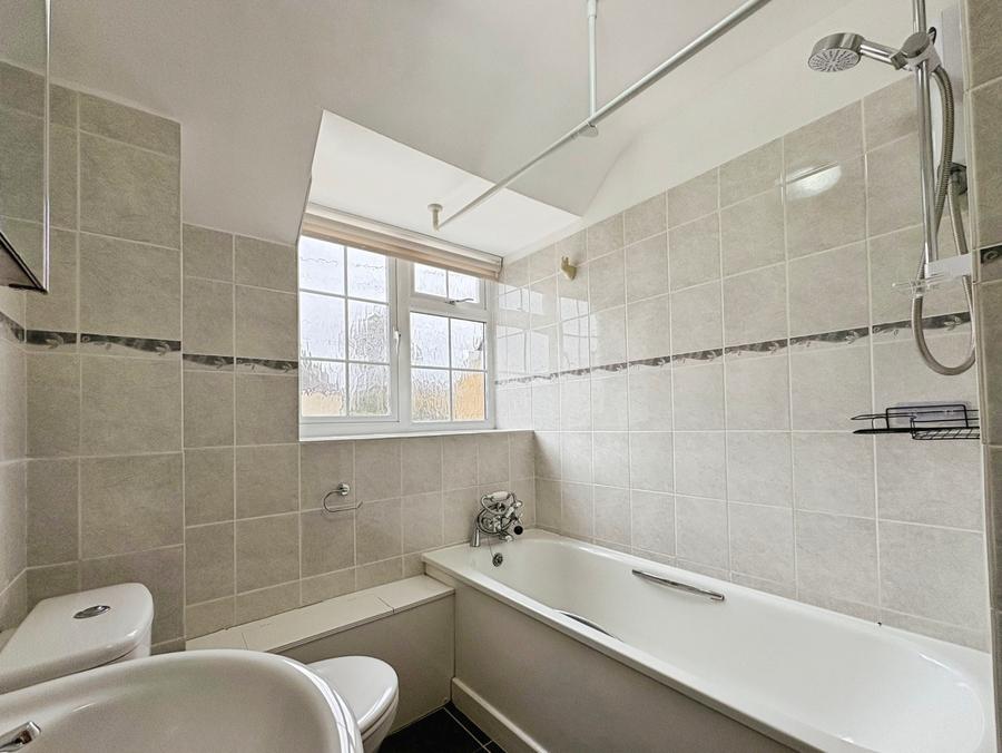 Flat Chandos Street in Winchcombe