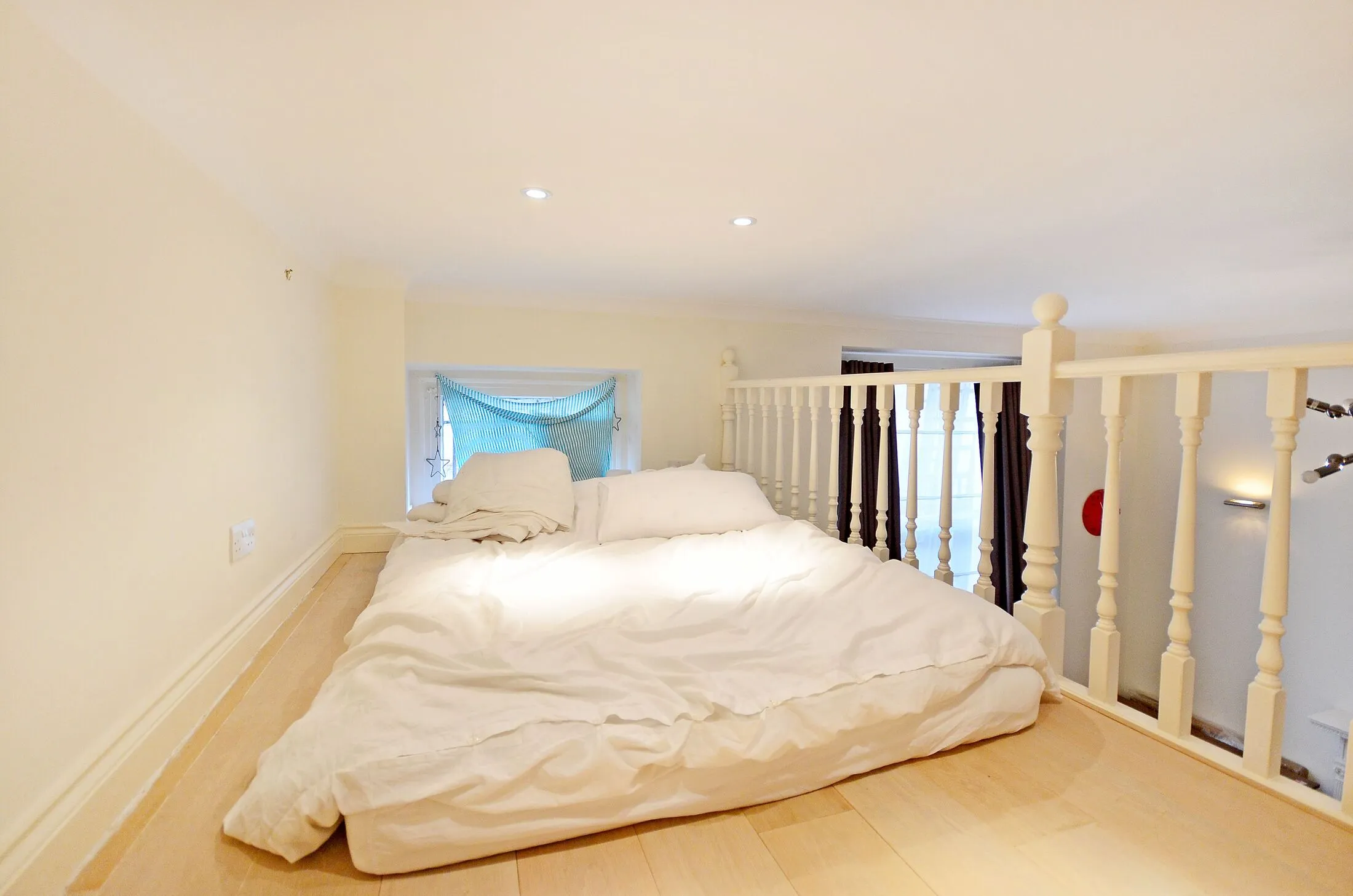 Flat Elvaston Mews in Greater London