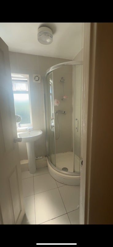 Room Cardale Street in Greater London