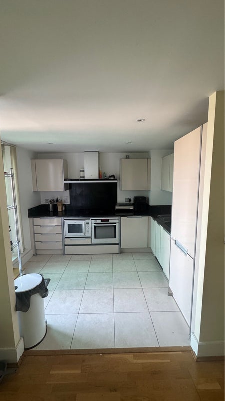 Room Nine Elms Lane in Greater London