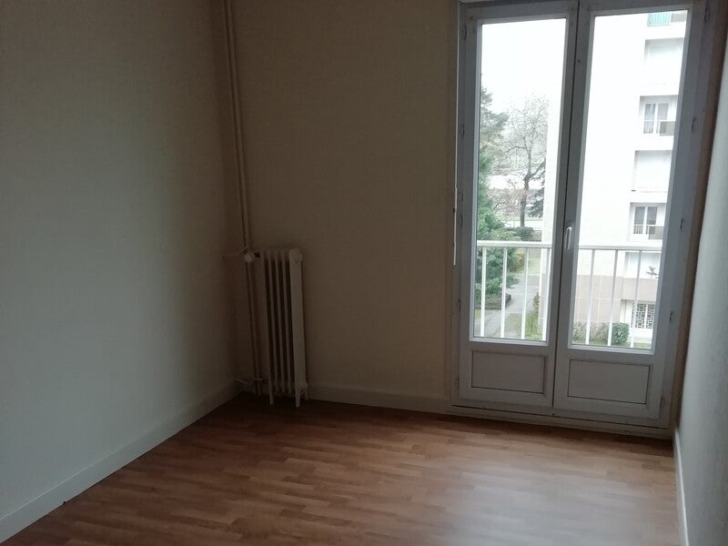Flat Avenue des Isles in Avermes