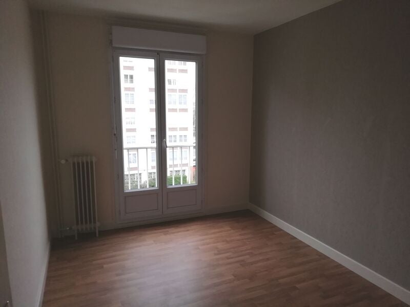Flat Avenue des Isles in Avermes