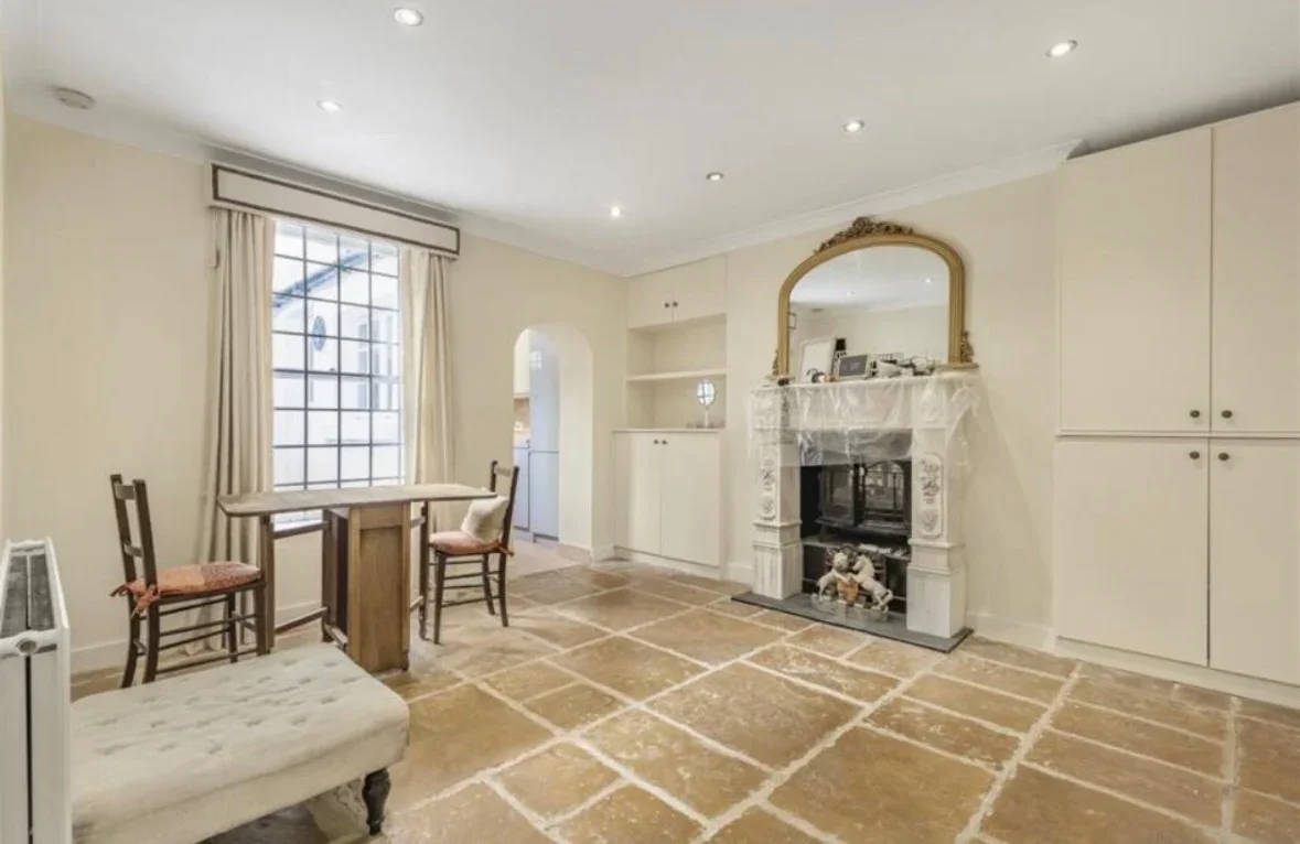 Flat Gunter Grove in Greater London