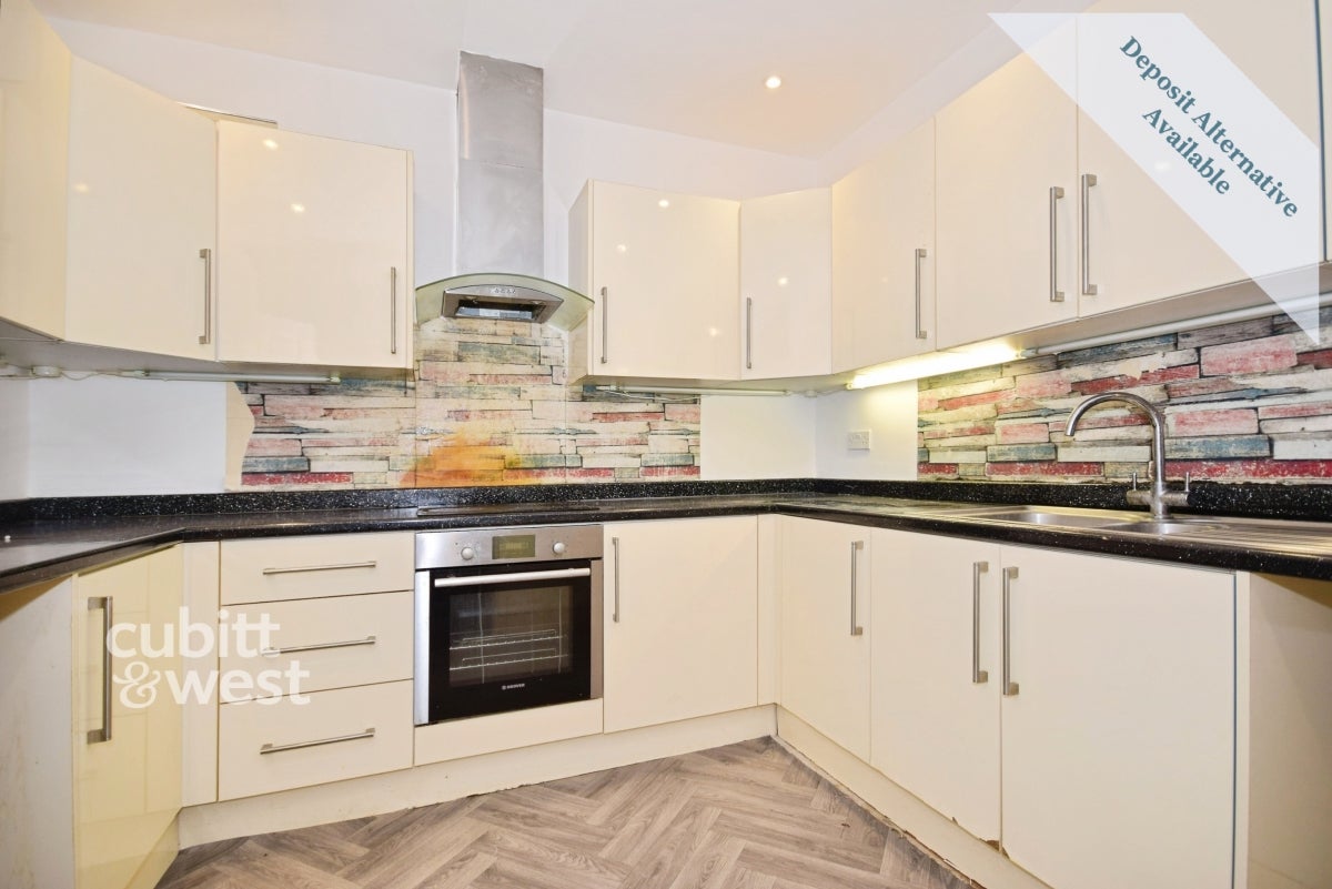 Flat Linkfield Lane in Reigate and Banstead