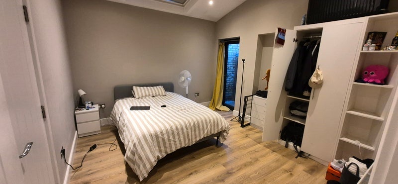 Room Durnsford Road in Greater London