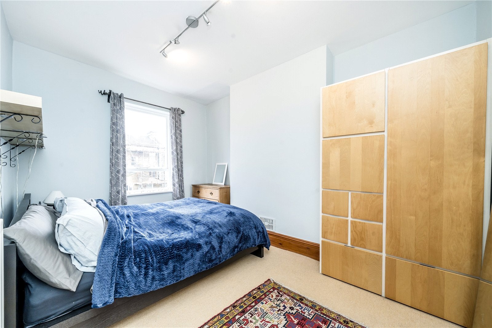 Flat St. Stephen's Avenue in Greater London