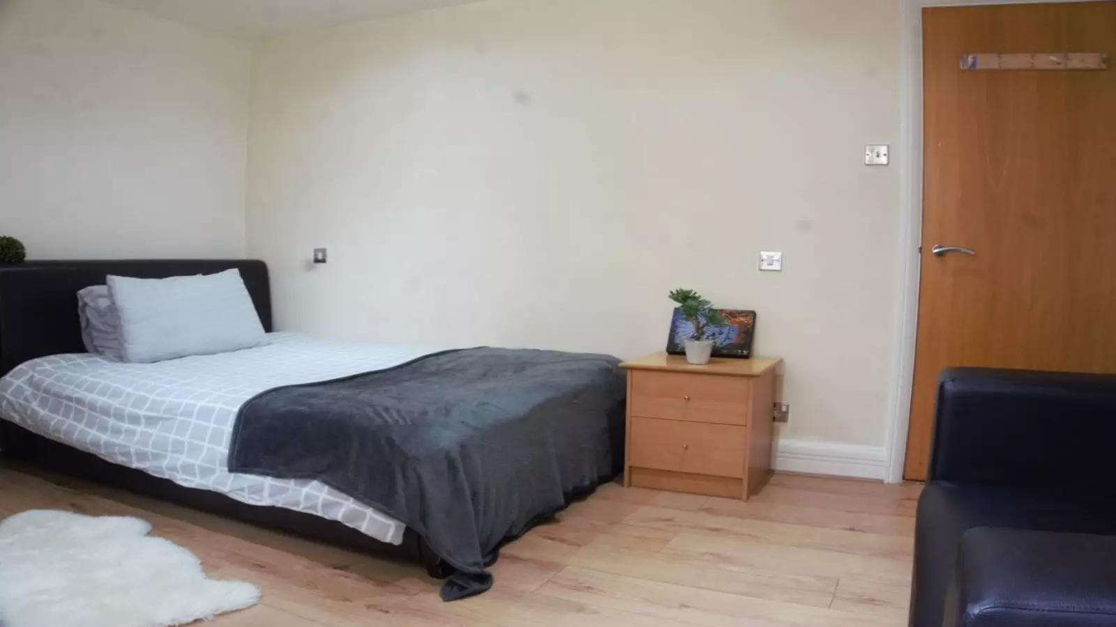 Room Jasper Walk in Greater London