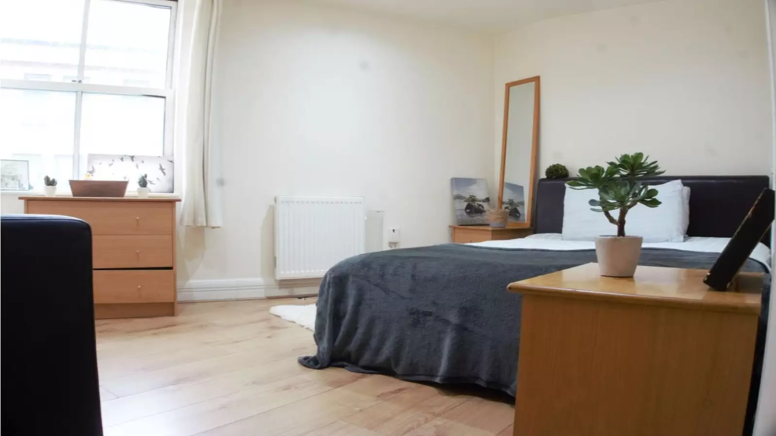 Room Jasper Walk in Greater London