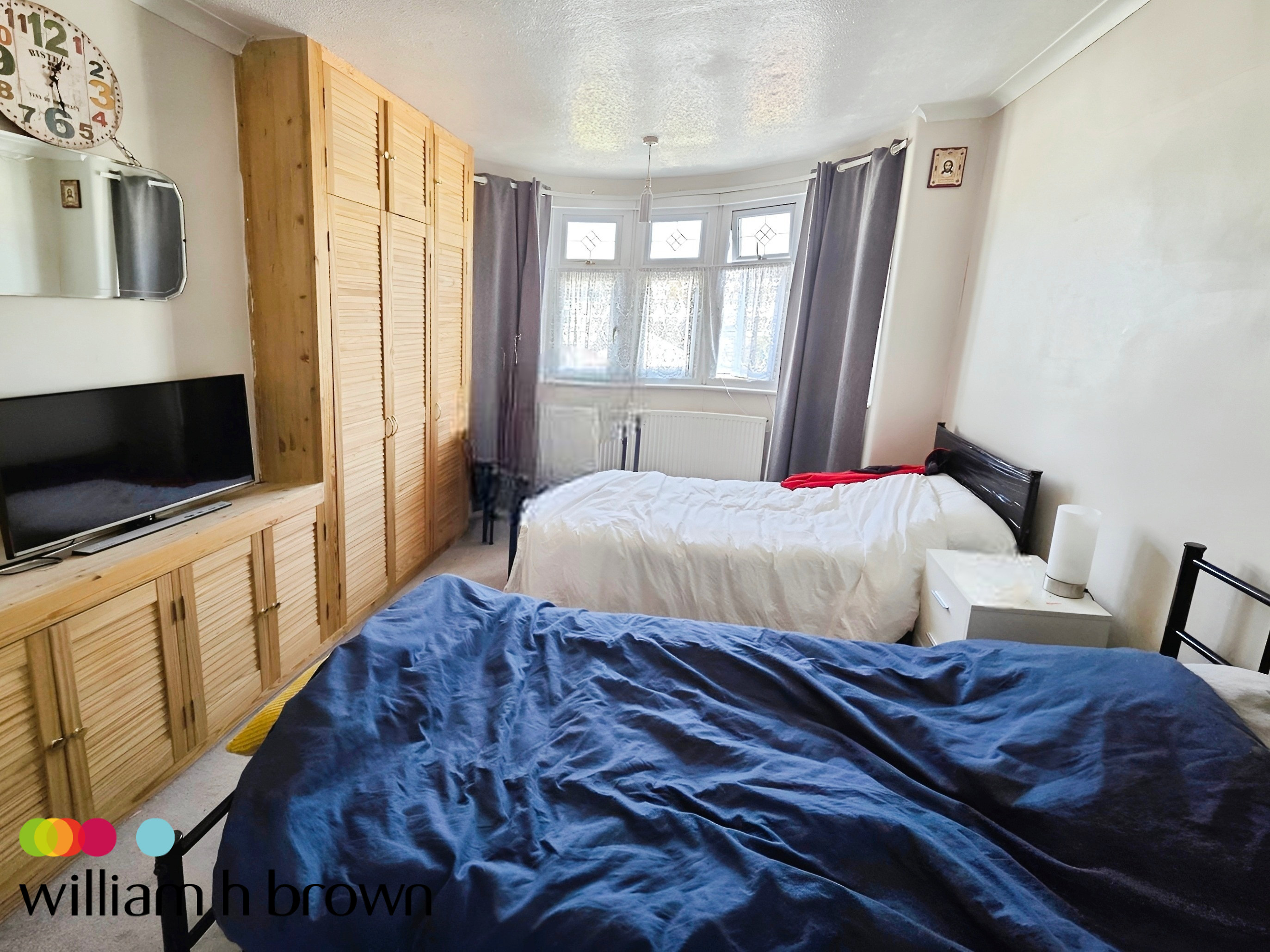 House Wilmington Gardens in Greater London