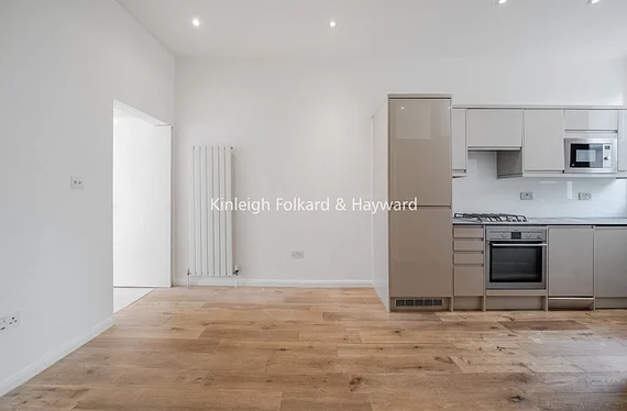 Flat Telford Avenue in Greater London