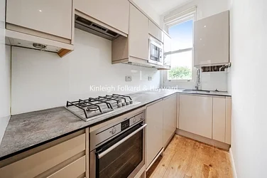 Flat Telford Avenue in Greater London